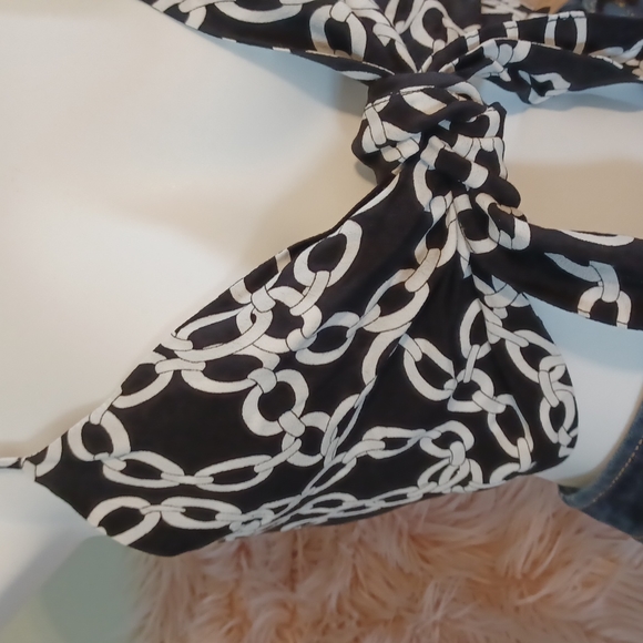 ⭐️JUST REDUCED ⭐️CUTE ZARA CROPPED TOP - Picture 3 of 8